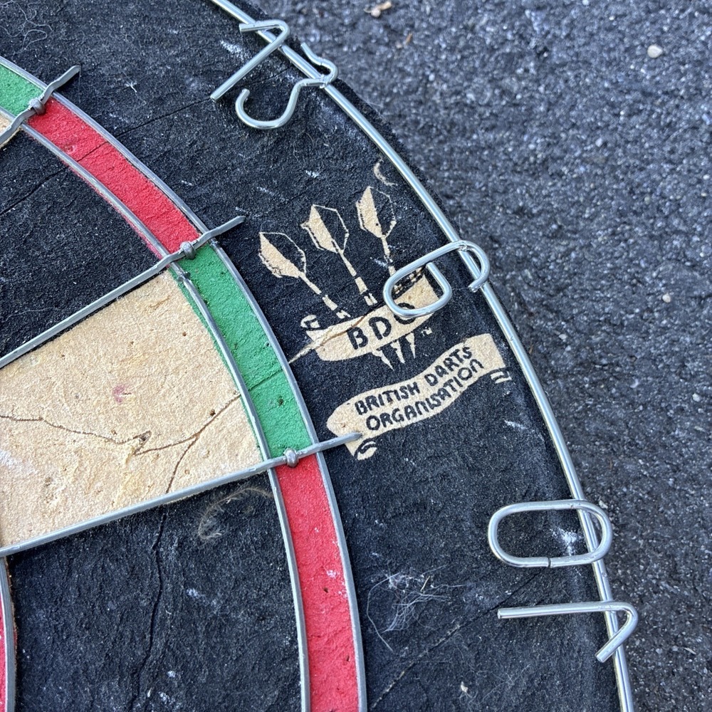 Vintage Winmau Accudart Official British Dart Organization (BDO) Board - Picture 6 of 16